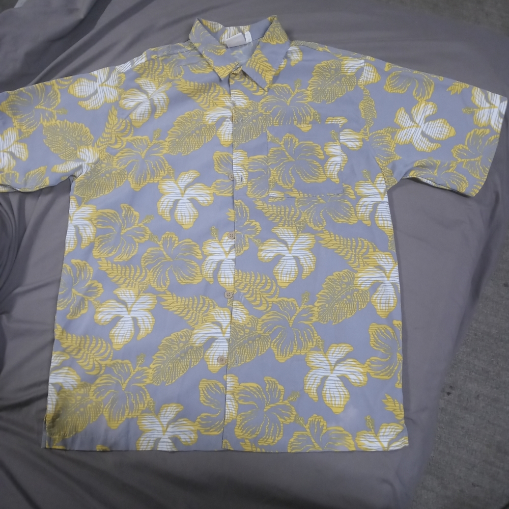 SideOut Gray w Yellow & White Leaves-Flowers Short Sleeve/Size Large
